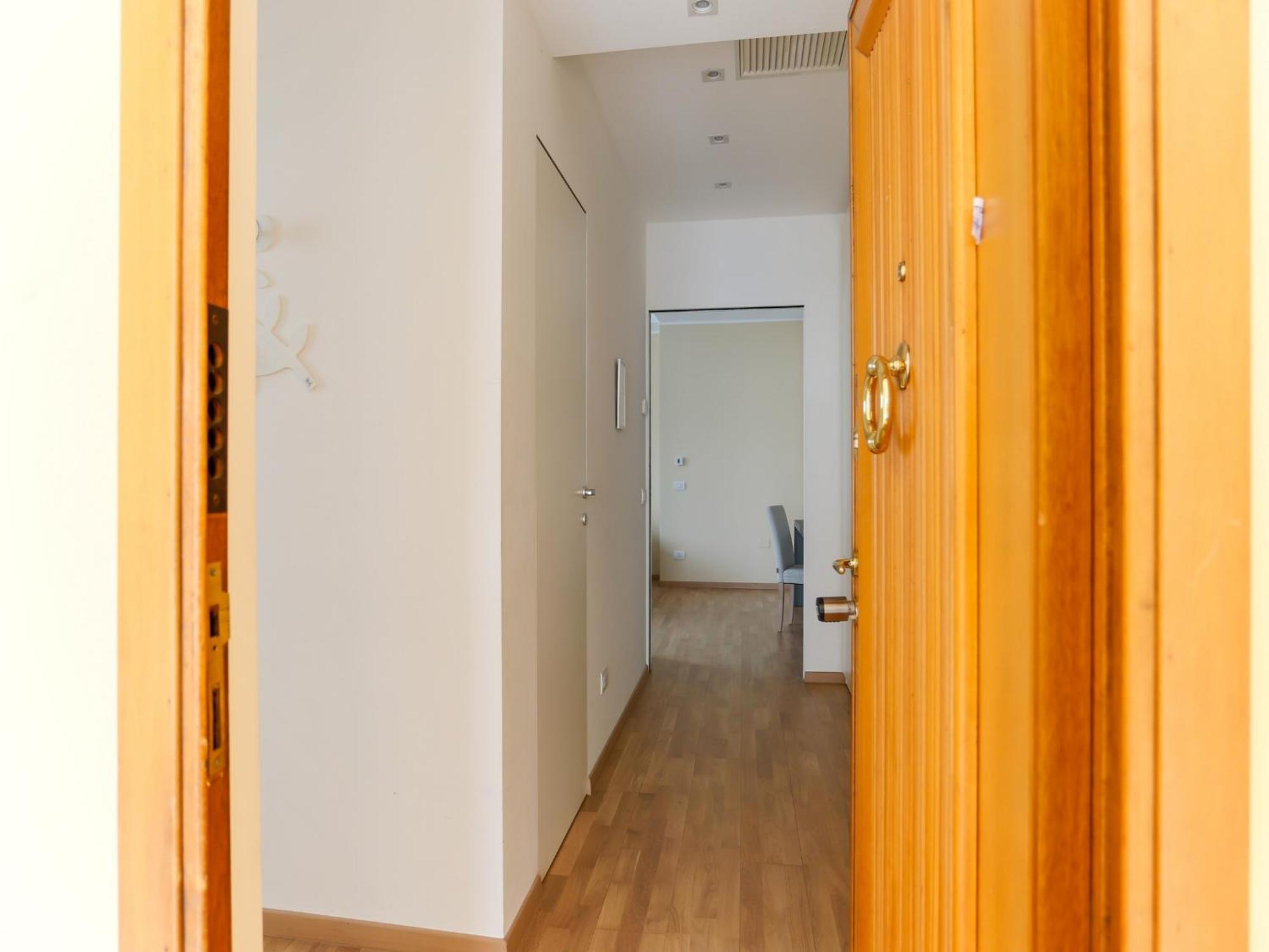 The Best Rent - Bright One-Bedroom Apartment In Corso Vittorio Emanuele II Milan Bagian luar foto