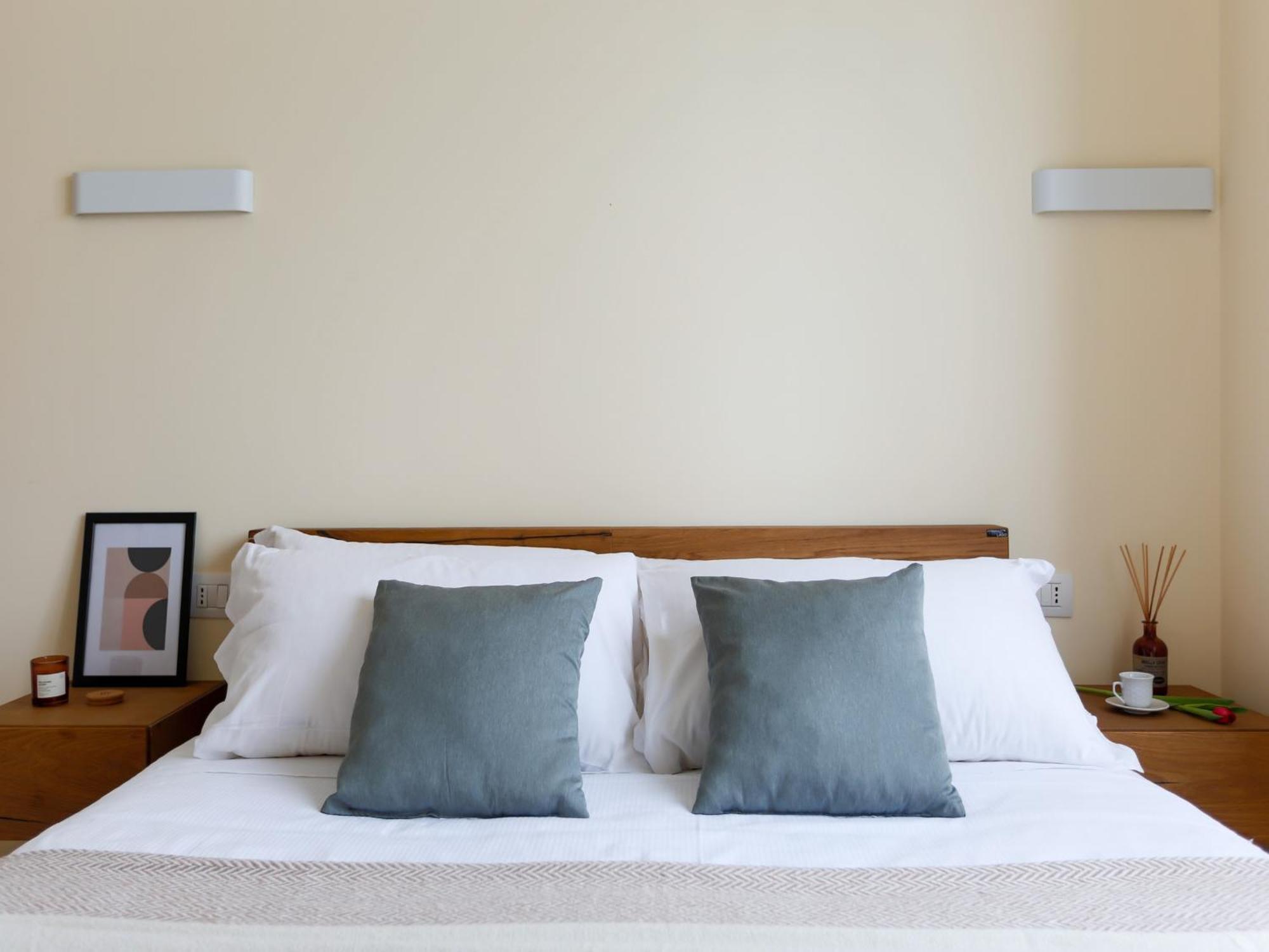 The Best Rent - Bright One-Bedroom Apartment In Corso Vittorio Emanuele II Milan Bagian luar foto