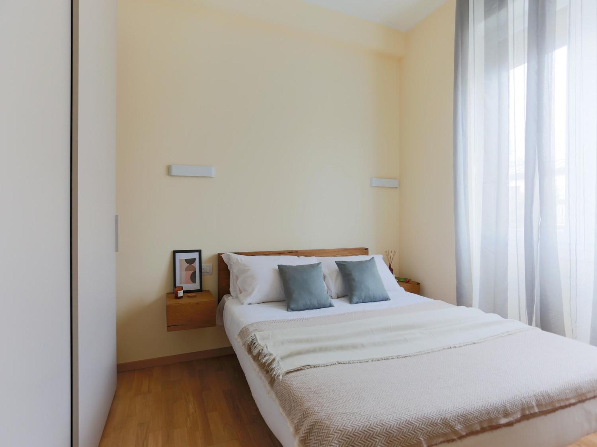 The Best Rent - Bright One-Bedroom Apartment In Corso Vittorio Emanuele II Milan Bagian luar foto